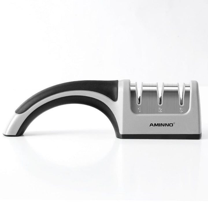 A Four-in-one Family Uses A Sharpener To Sharpen A Kitchen Knife - Mamofa Global Store