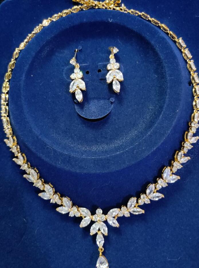 Zircon Simple Bridal Set - Mamofa Global Store