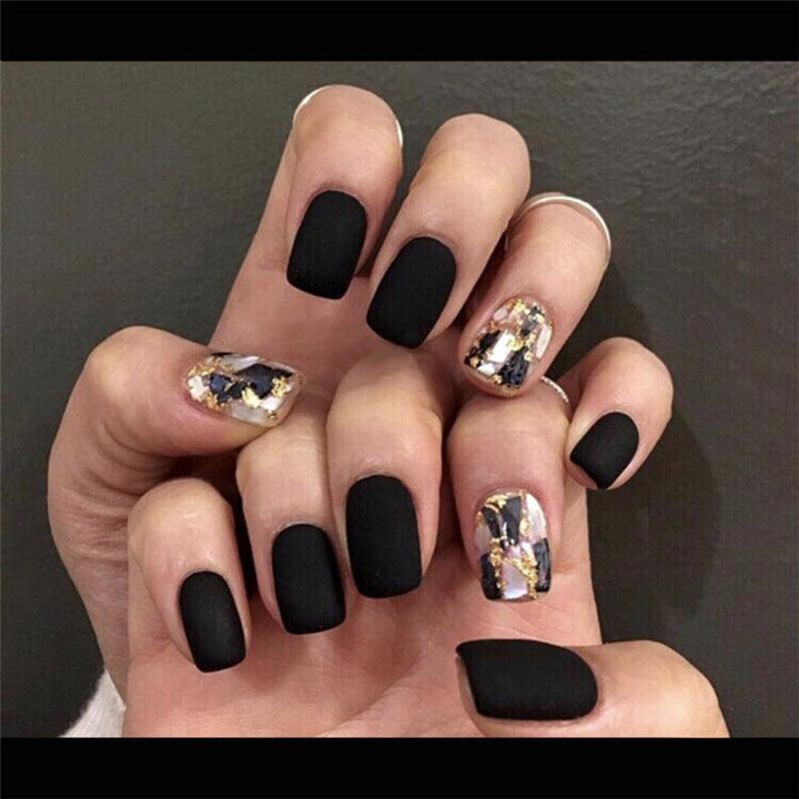 Wearing Black Frosted Shell Fake Nails - Mamofa Global Store