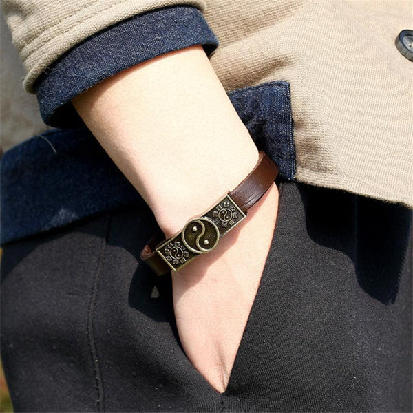 Women's Fashion Retro Alloy Cattle Leather Bracelet - Mamofa Global Store